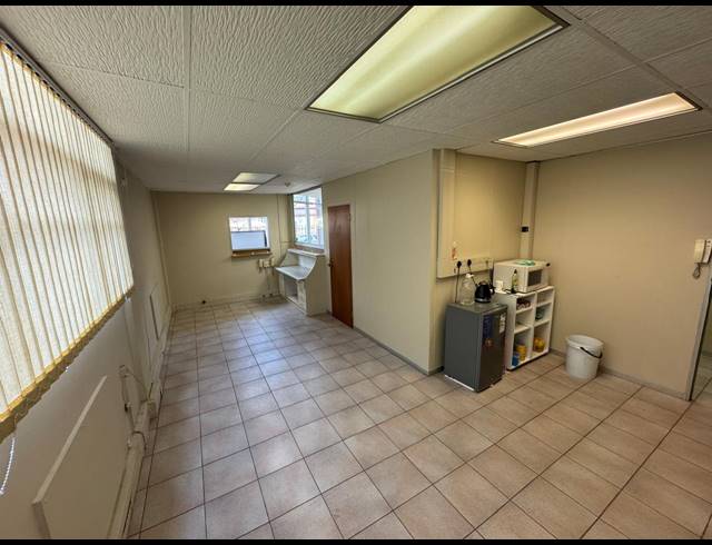 245M² INDUSTRIAL YARD TO LET IN WYNBERG